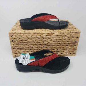 NWOB Aerothotic Womens Flip Flop Sandals 9